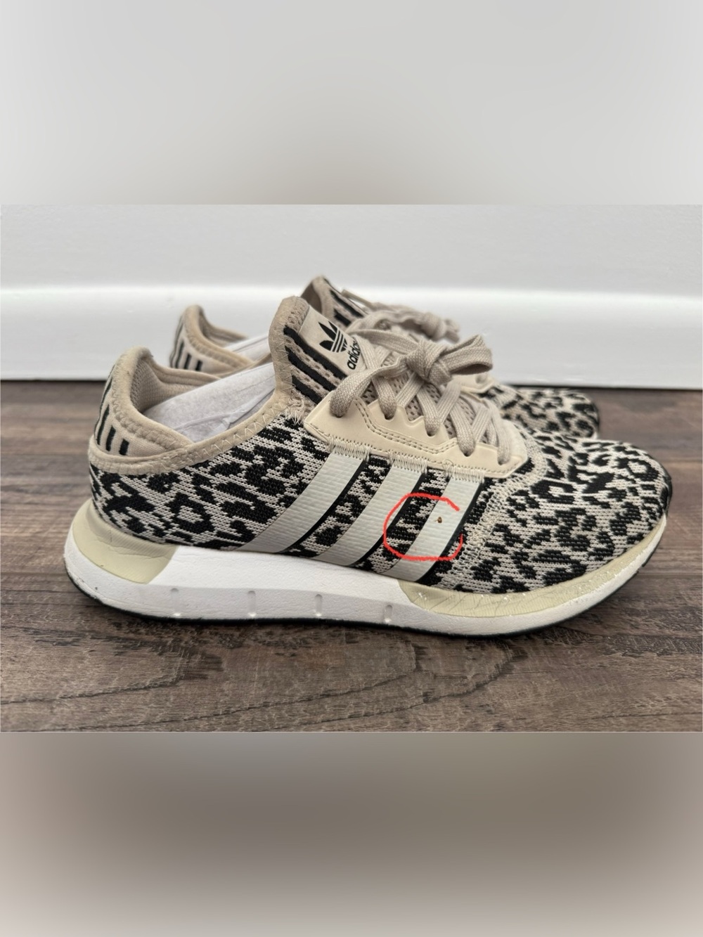Adidas Swift Run Black and Cream Leopard Knit Low-Top Sneakers 9 - Picture 7 of 8